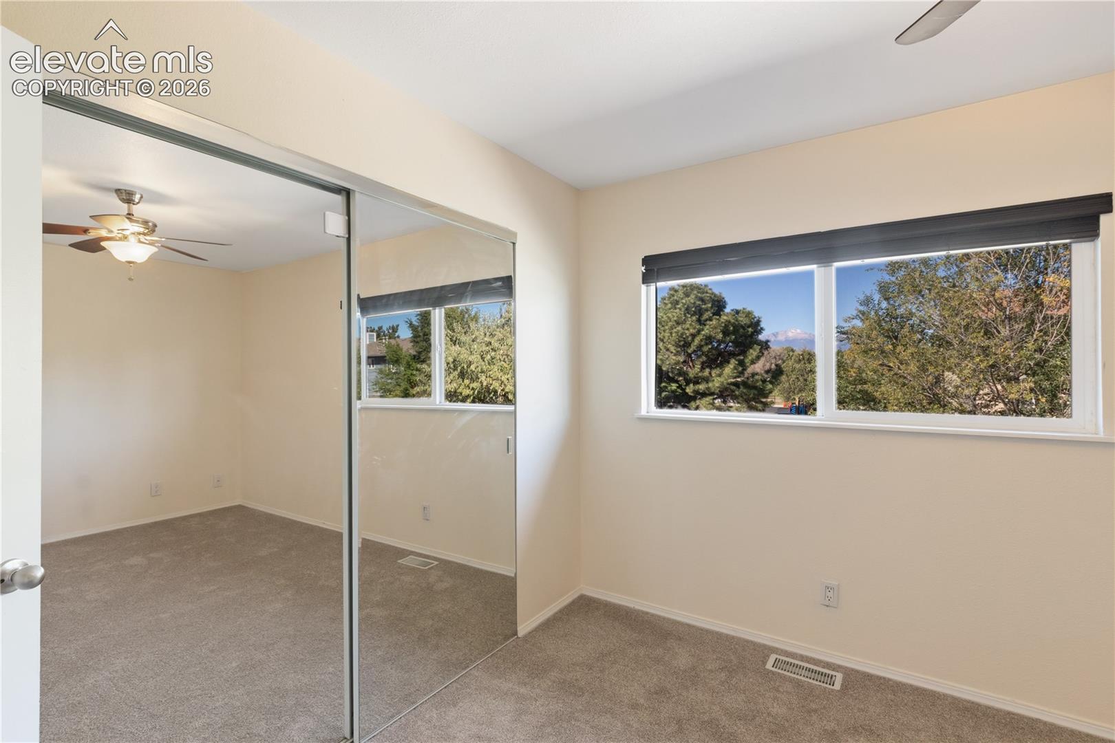 Listing photo 26 for 2360 Washo Circle