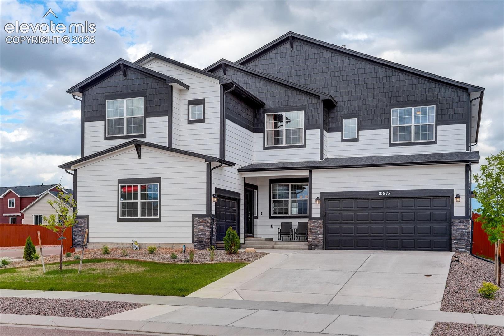 10877 Rolling Mesa Drive