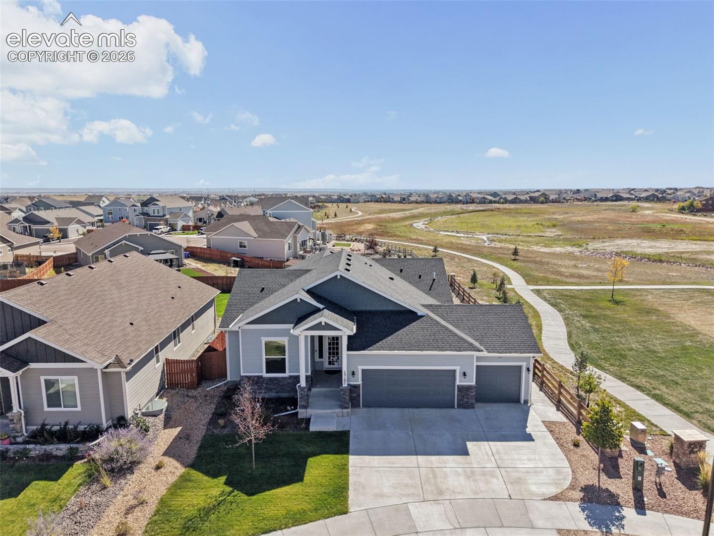 Listing photo 30 for 13107 Parkland Drive