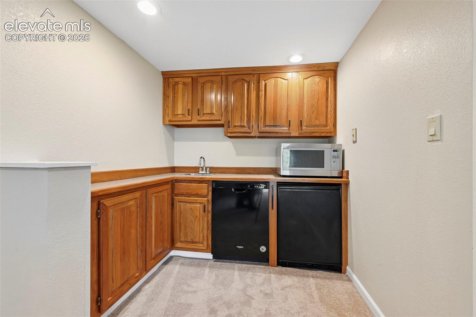 Listing photo 40 for 5365 Broadmoor Bluffs Drive