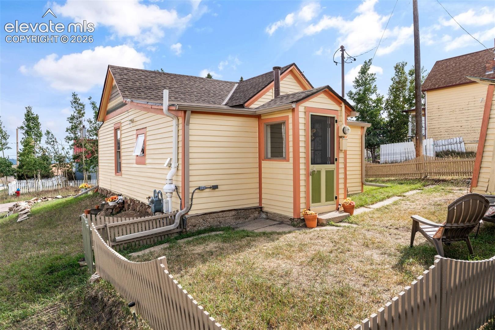 Listing photo 28 for 331 E Golden Avenue