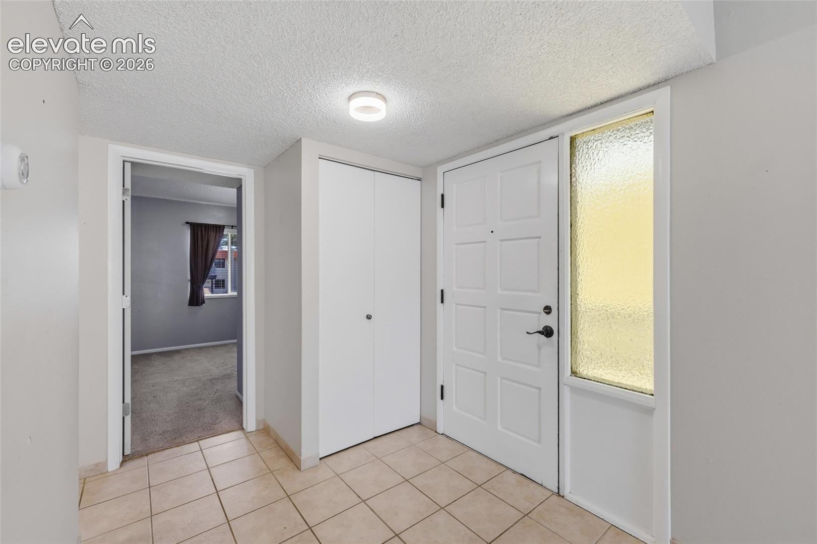 Listing photo 9 for 1062 Fontmore Road C