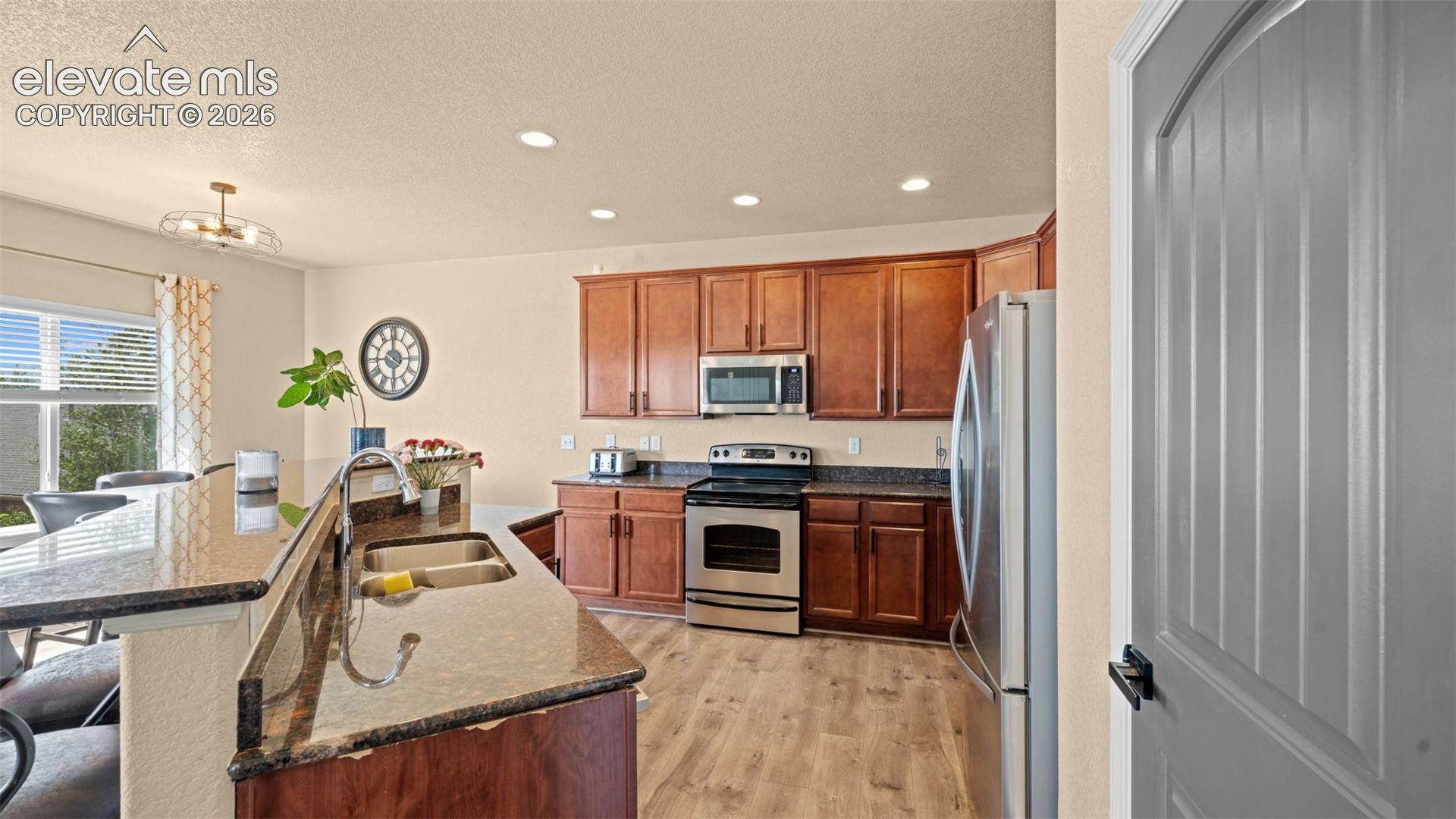 Listing photo 8 for 7822 Wythe Drive