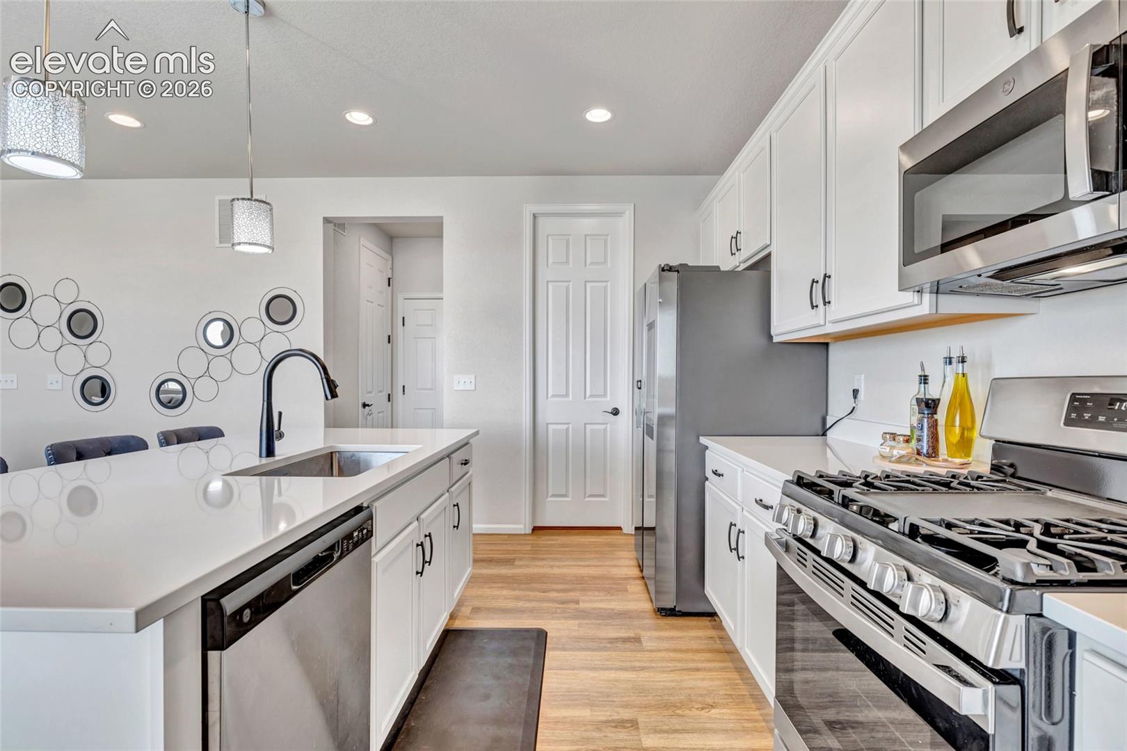 Listing photo 12 for 3434 Bella Luna Drive