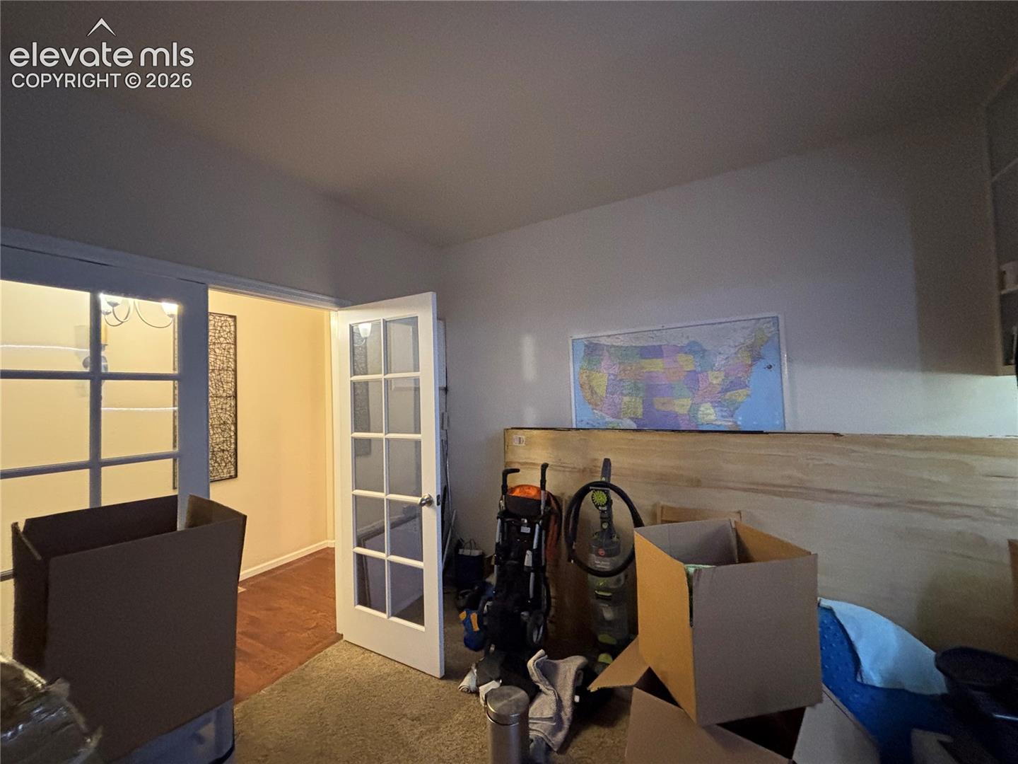 Listing photo 5 for 811 Spectrum Loop