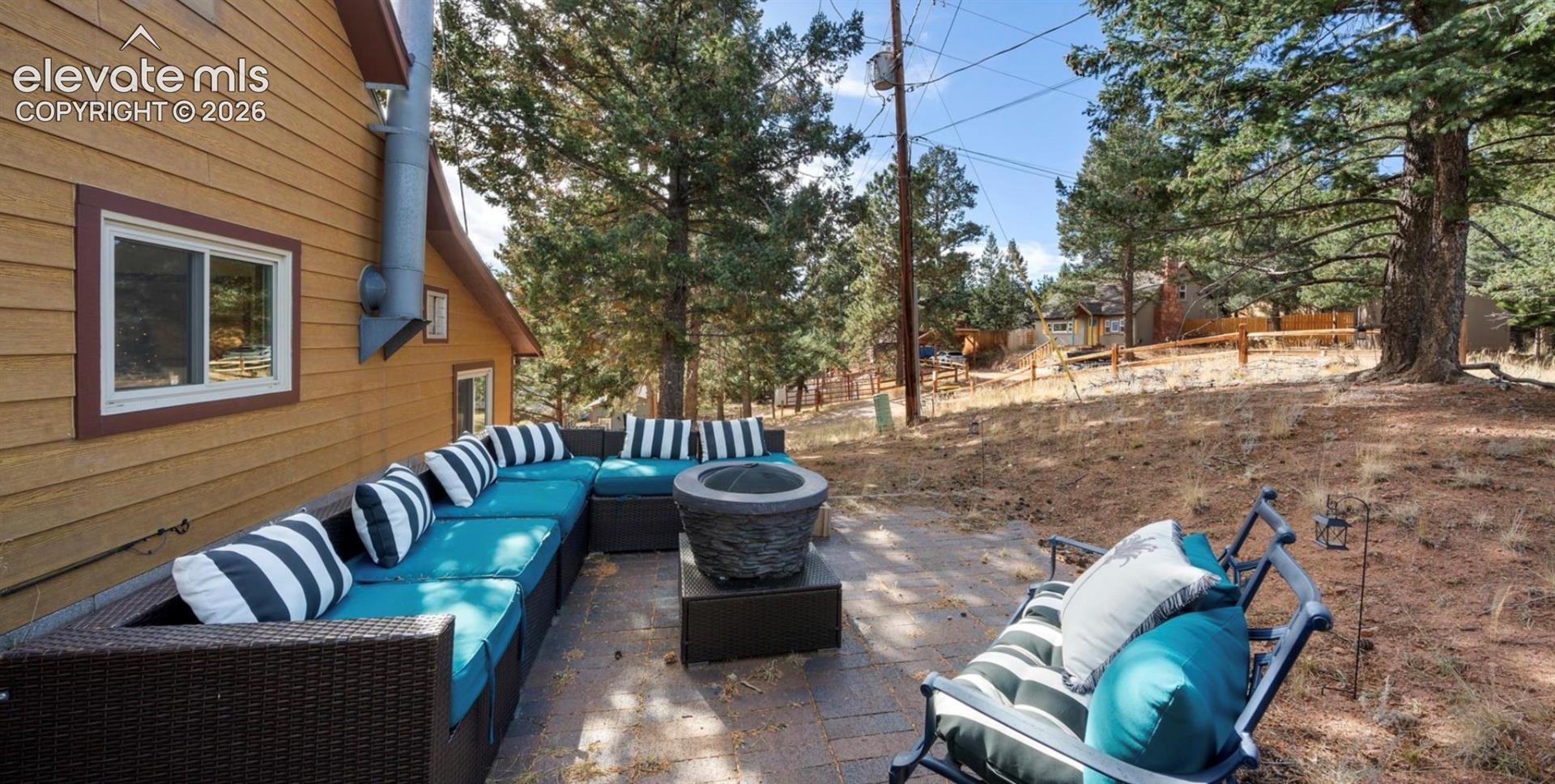 Listing photo 30 for 410 Hillcrest Avenue