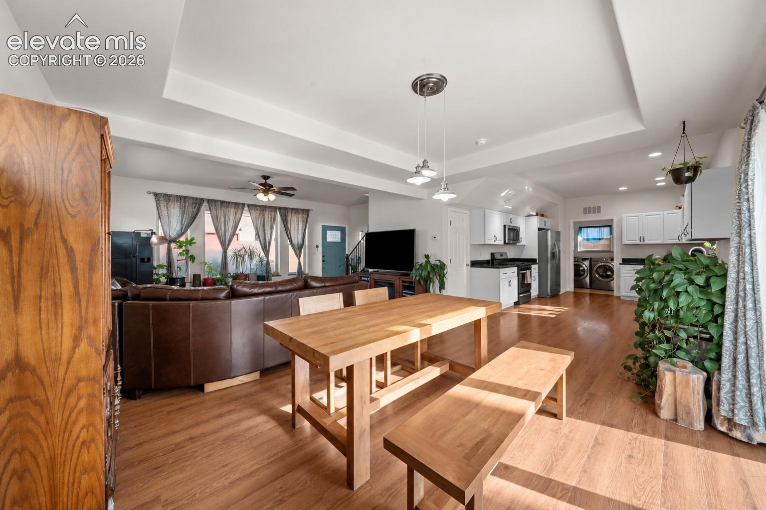 Listing photo 9 for 701 Valley View Drive