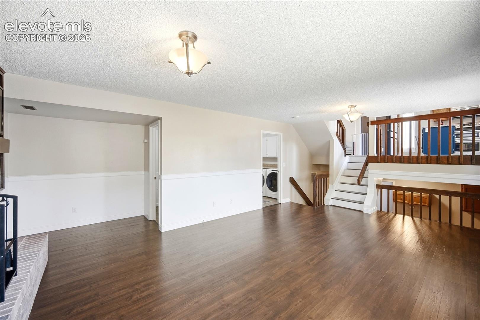 Listing photo 21 for 3880 Cloud Drive