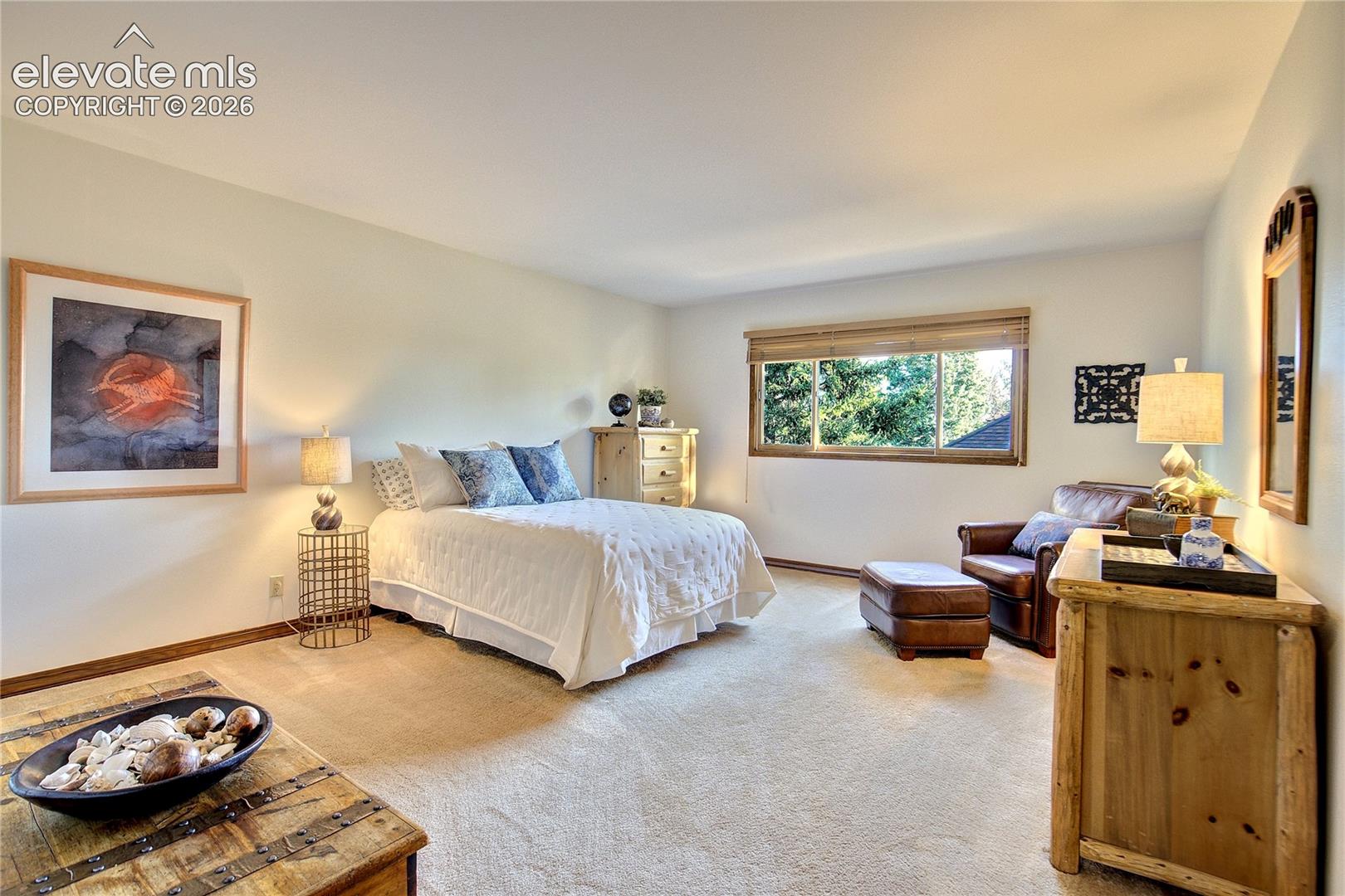 Listing photo 26 for 7215 Suntide Place
