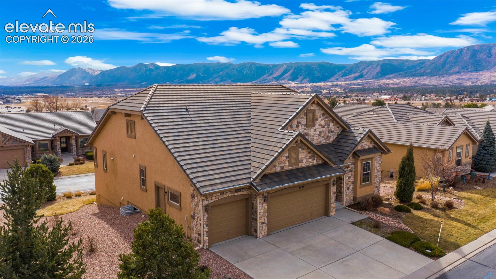 1475 Symphony Heights