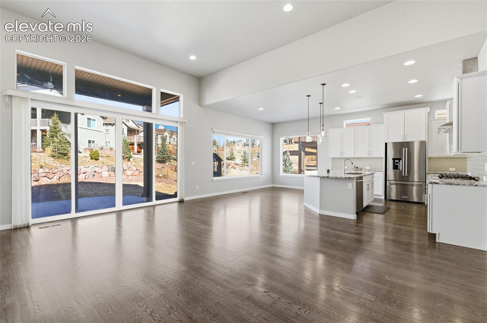 Listing photo 9 for 1878 Walnut Creek Court