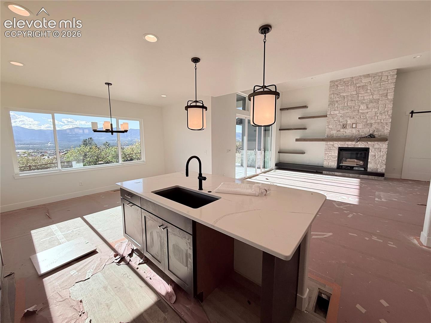 Listing photo 9 for 13437 Pride Mountain Drive
