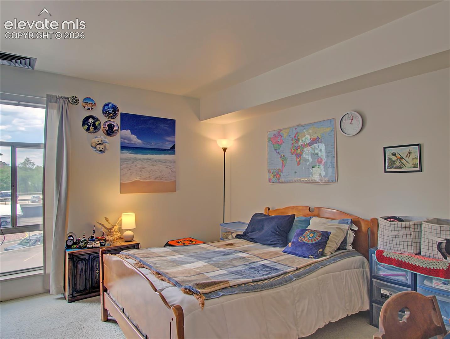 777 Saturn Drive, photo 21