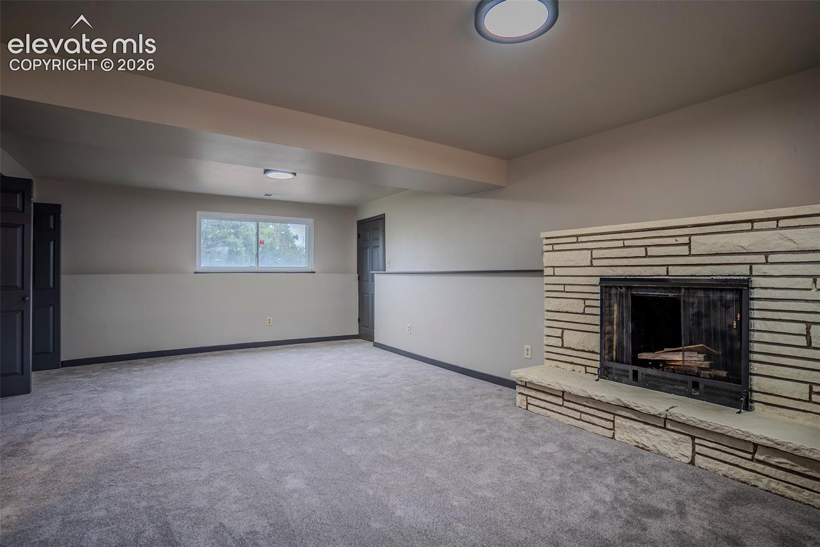 Listing photo 16 for 1301 N Murray Boulevard