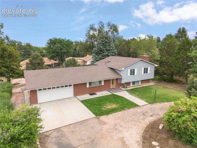 211 Westcott Avenue — listing photo