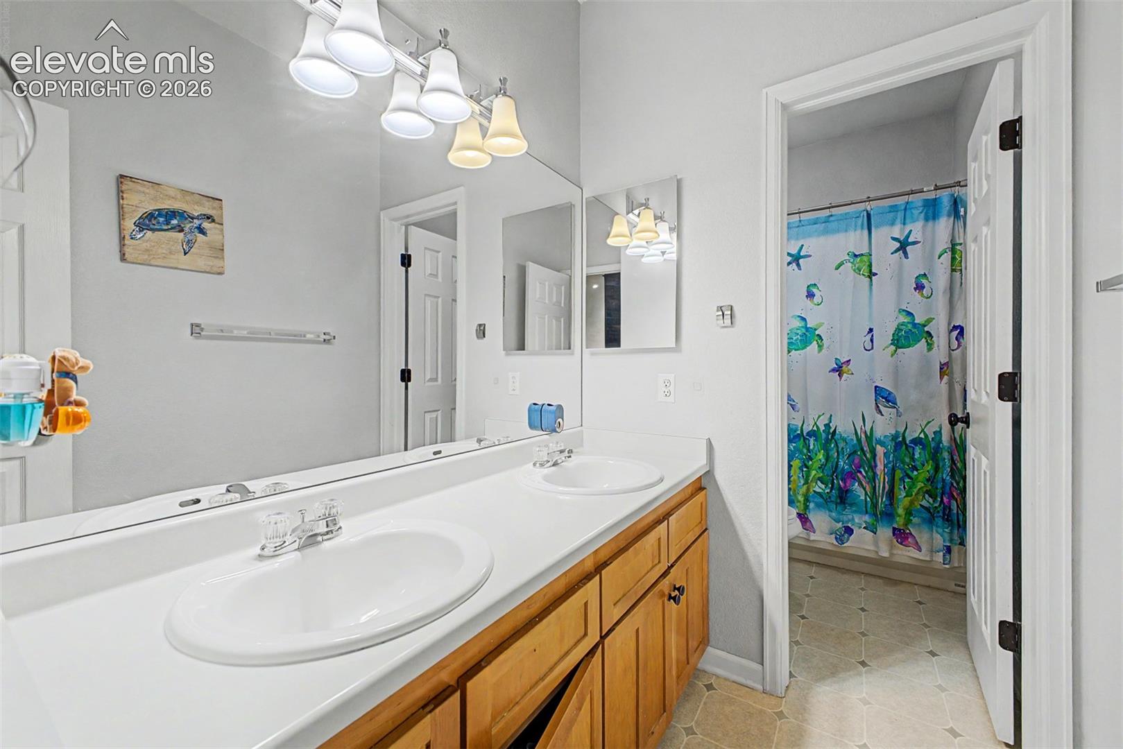 Listing photo 32 for 395 Dawson Court