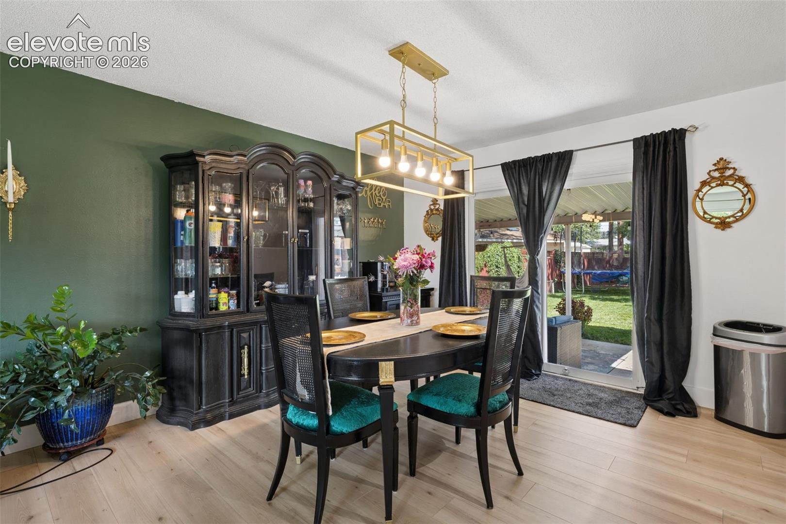 Listing photo 12 for 2761 N Prospect Street