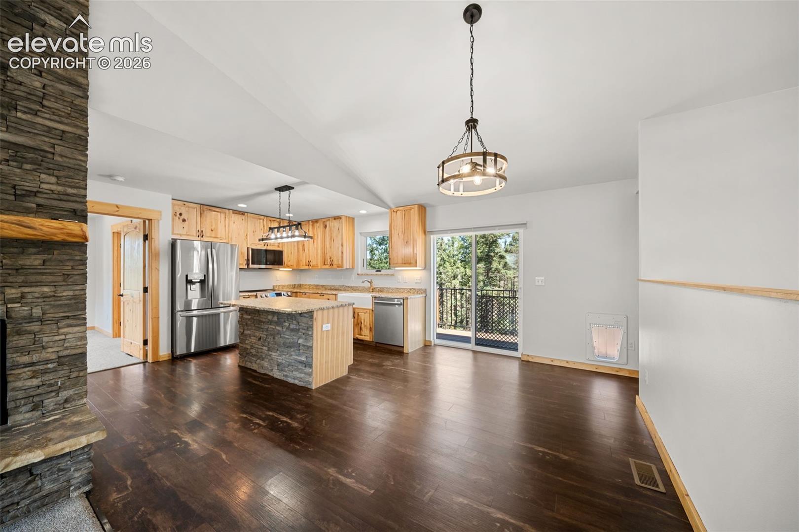 Listing photo 9 for 2775 Pathfinder Road