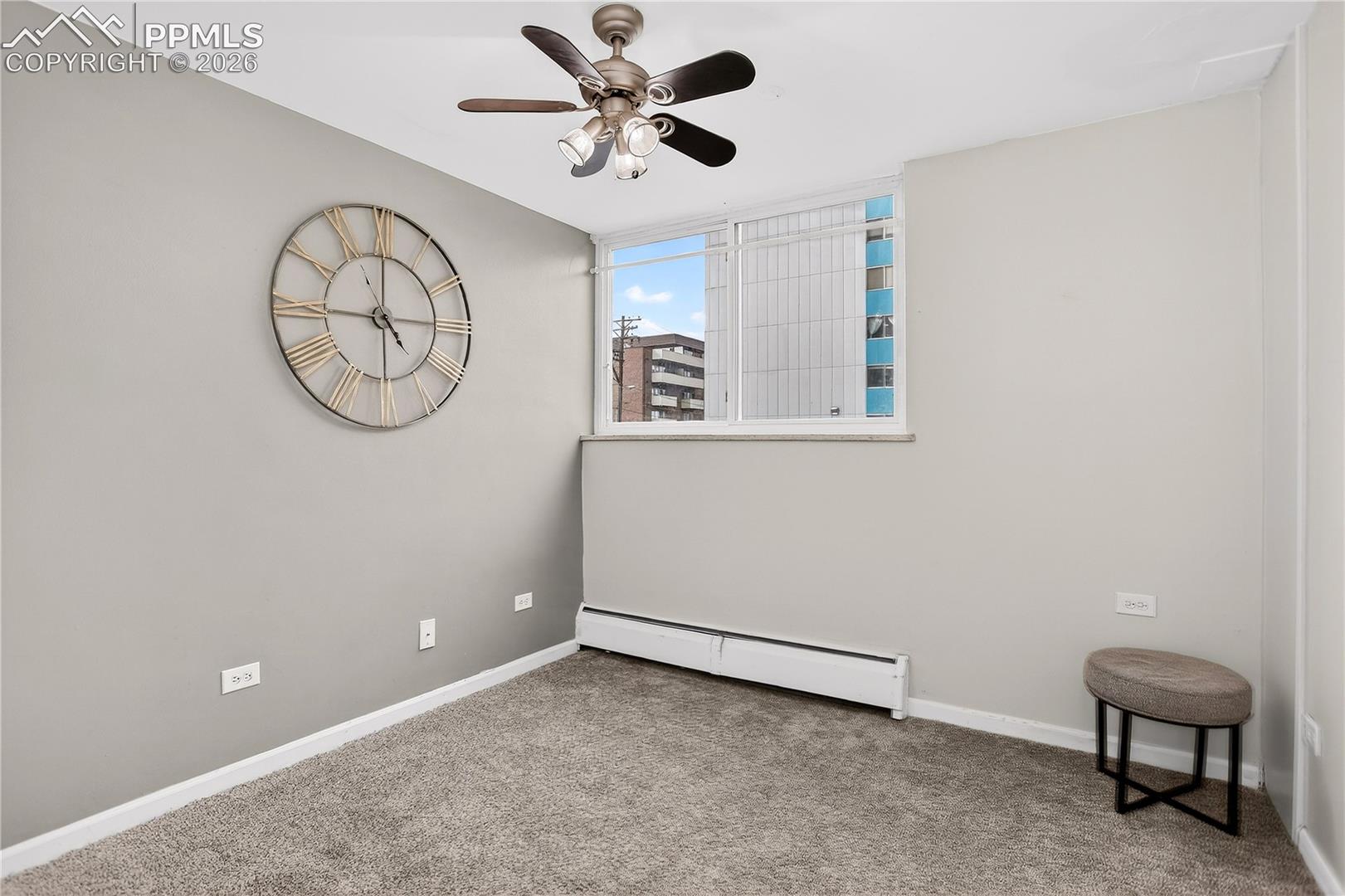Listing photo 14 for 1111 N Ash Street 110
