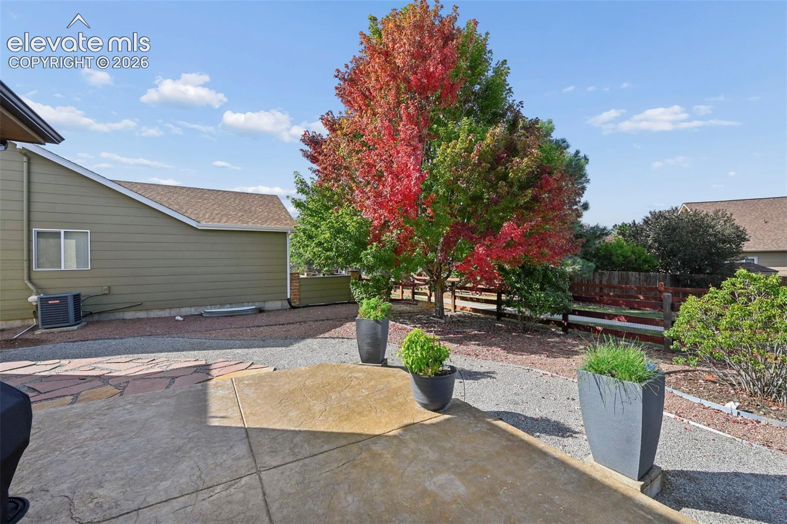Listing photo 27 for 10484 Mile Post Loop