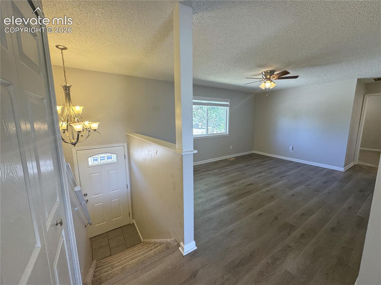 Listing photo 12 for 6910 Fielding Circle