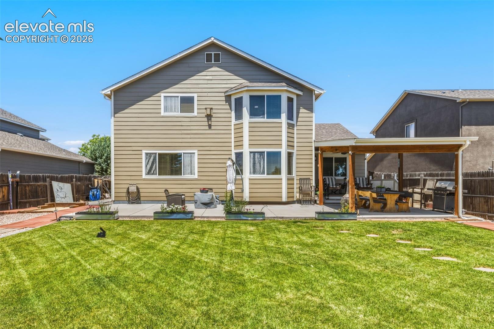Listing photo 40 for 9197 Oakmont Road