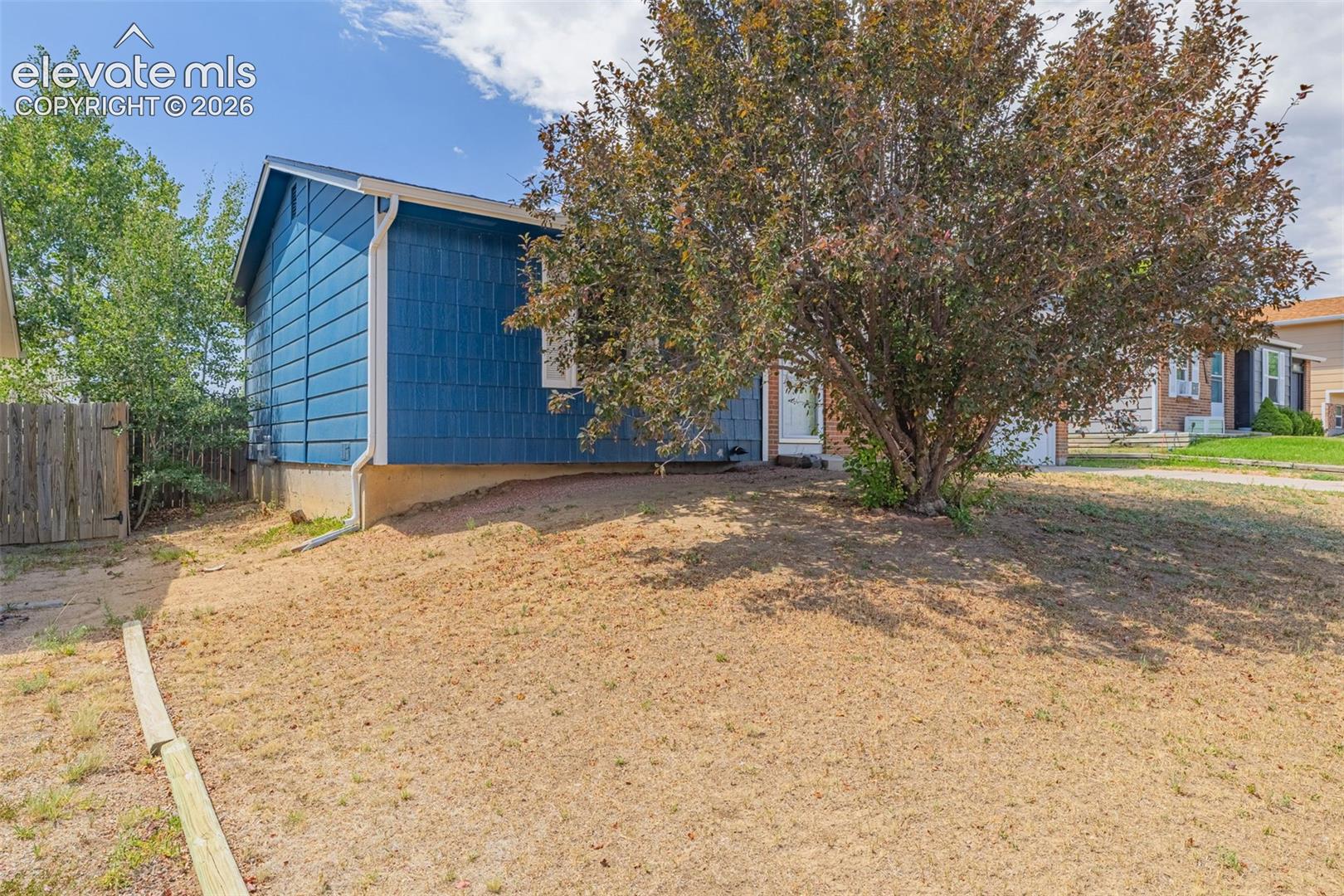 Listing photo 24 for 6805 Parkridge Court