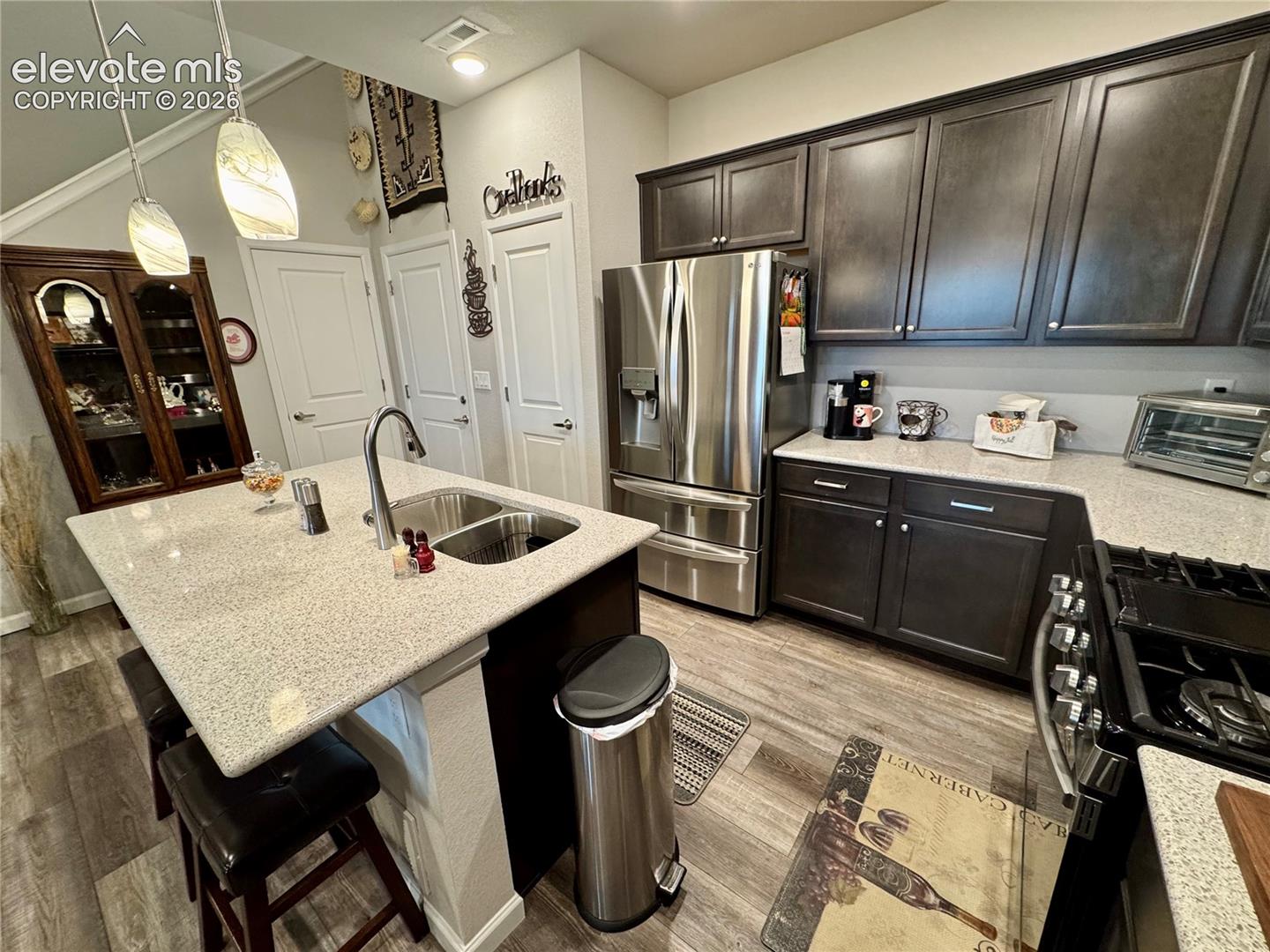 Listing photo 2 for 8610 Laurel Mountain View