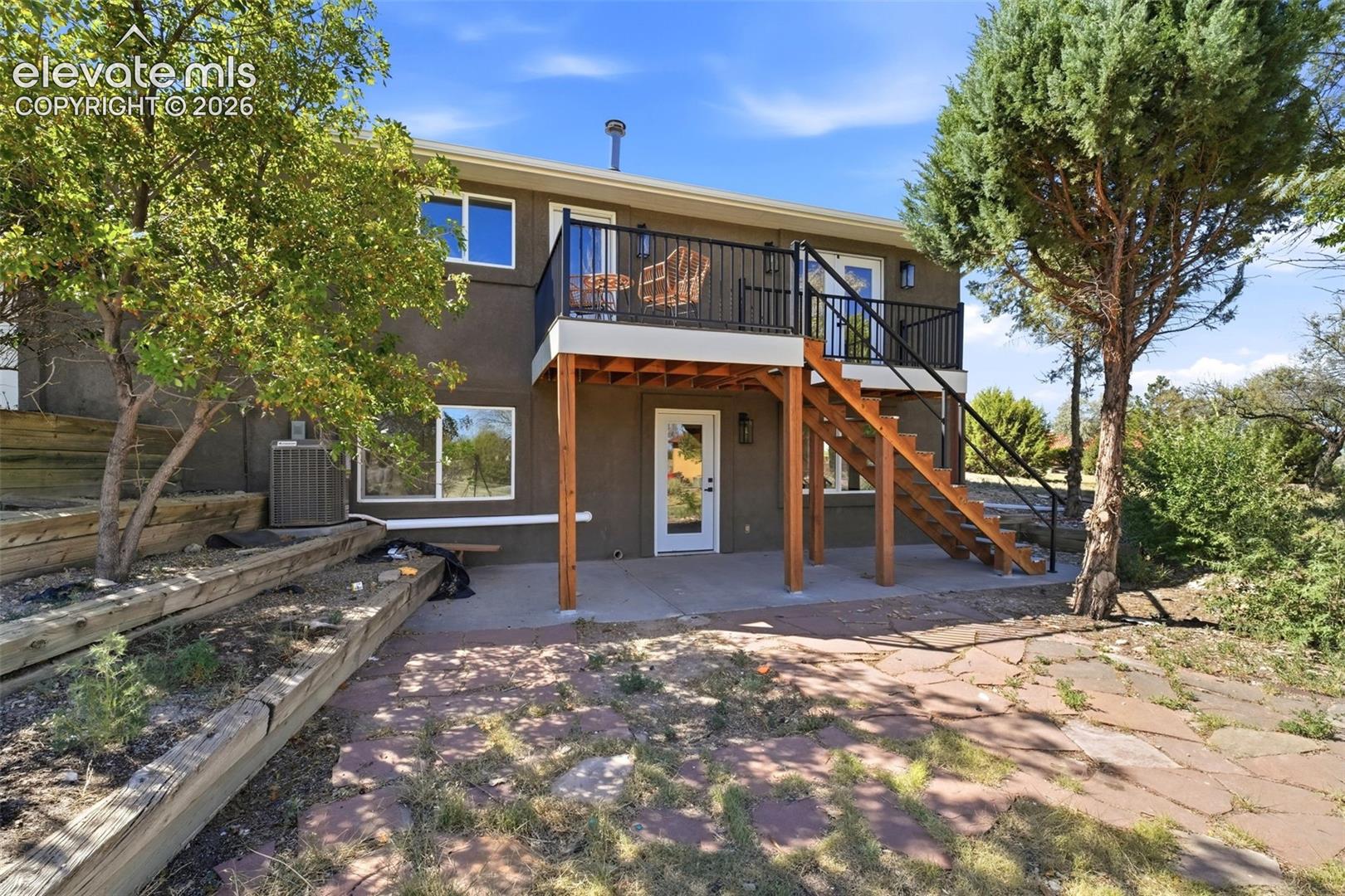Listing photo 31 for 1361 S Tonalea Drive