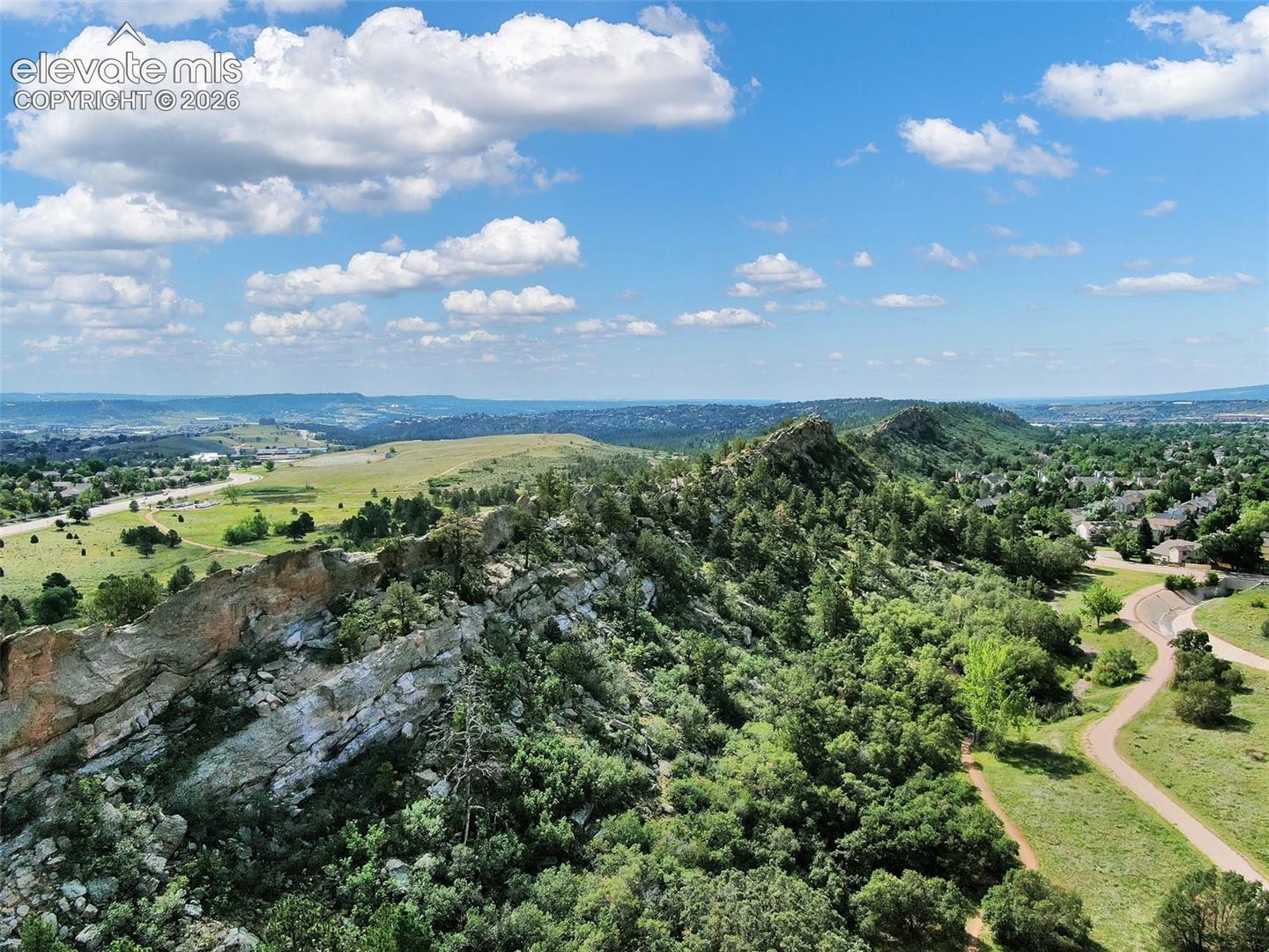 Listing photo 4 for 2147 Denton Grove 102