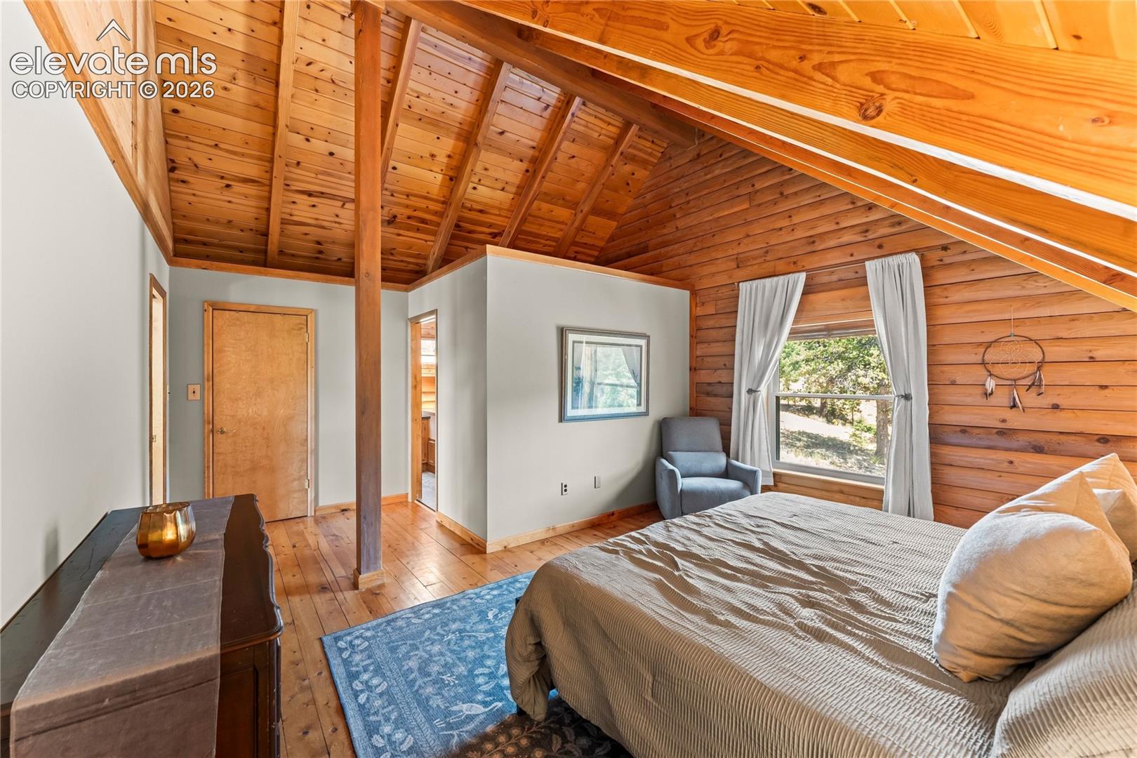 Listing photo 25 for 102 Douglas Fir Lane