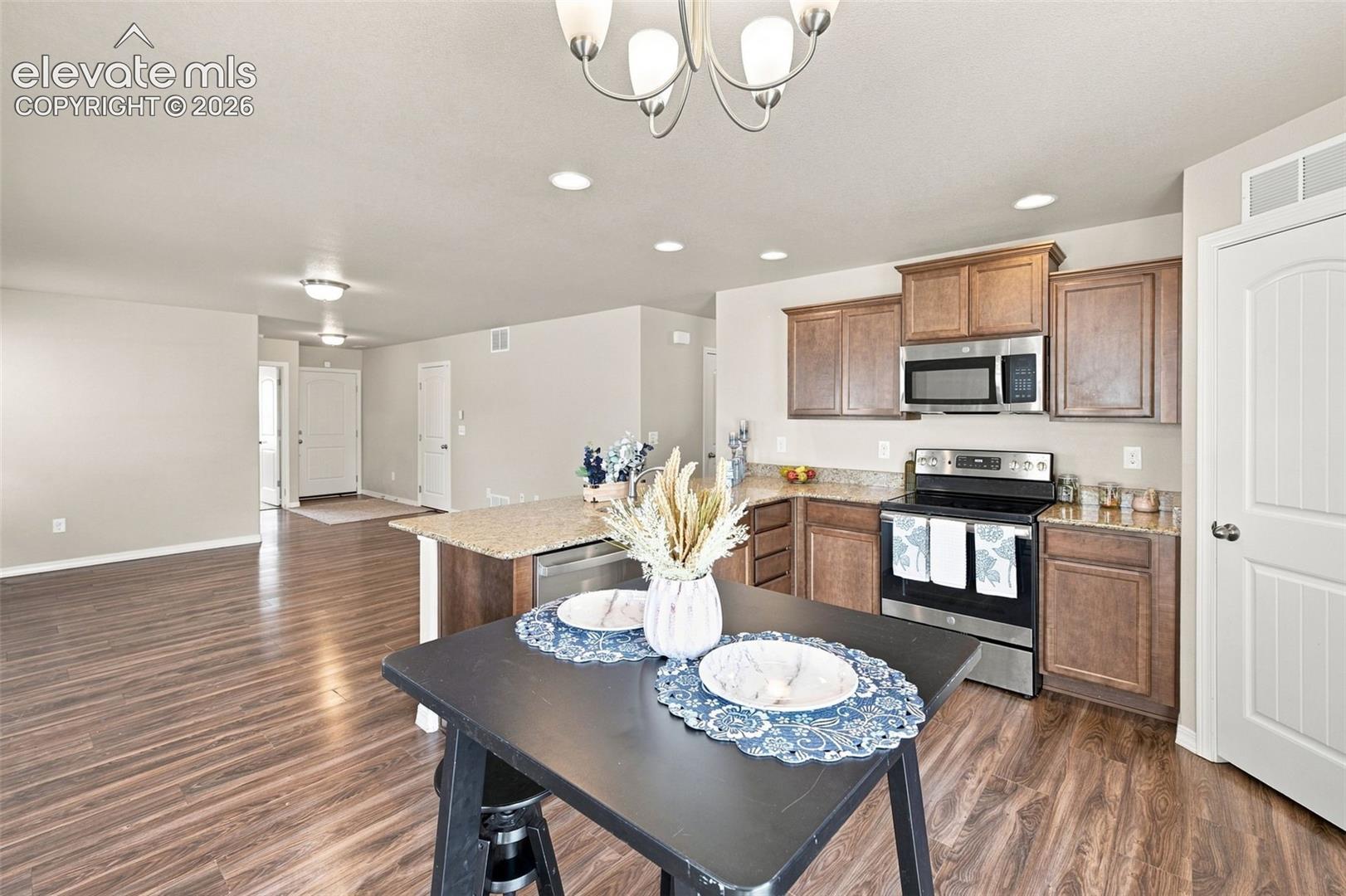 Listing photo 20 for 10864 Traders Parkway
