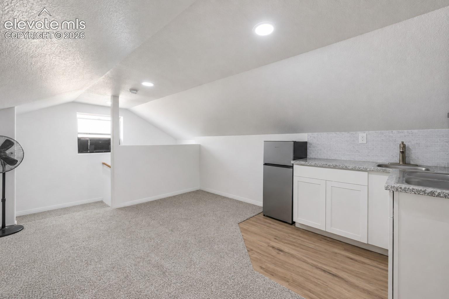 Listing photo 34 for 83 S Golfwood Drive