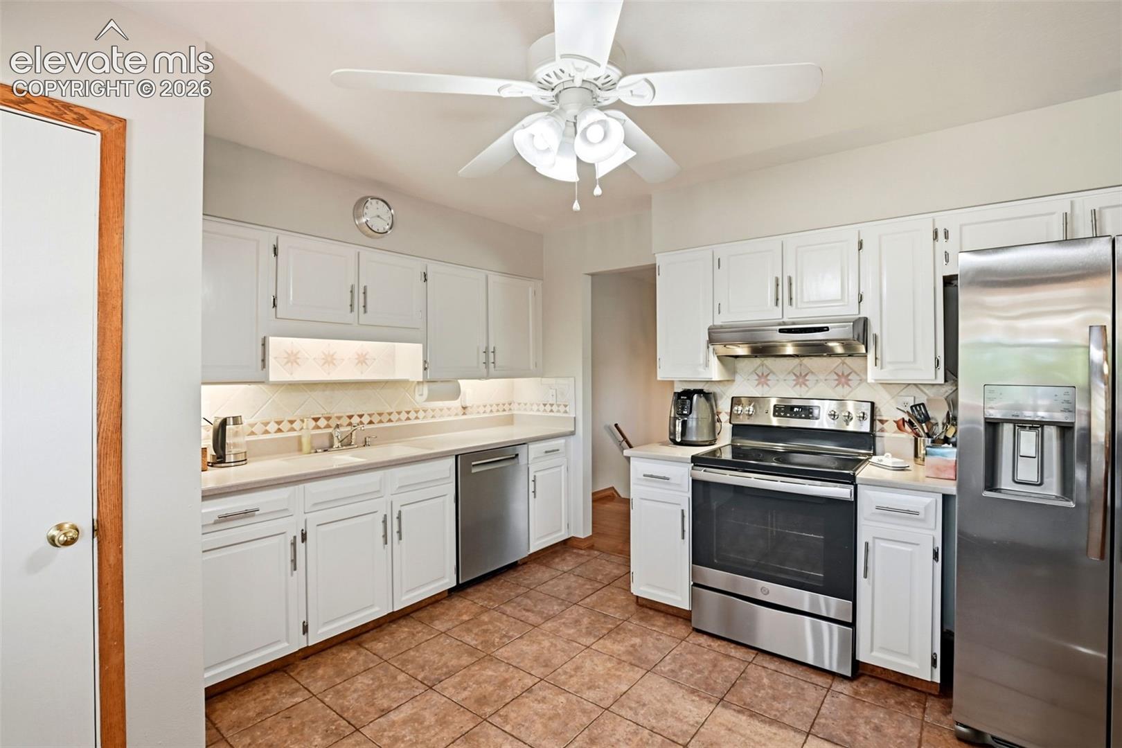 Listing photo 20 for 5275 Ladera Lane
