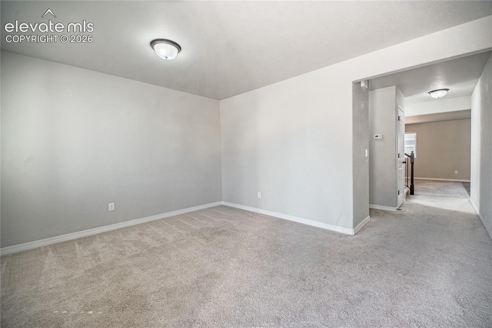 Listing photo 11 for 7714 Cruzer Heights