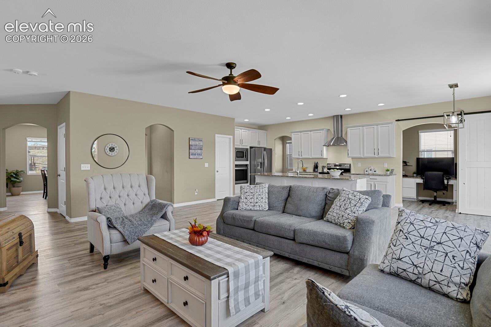 Listing photo 7 for 10899 Glen Canyon Drive