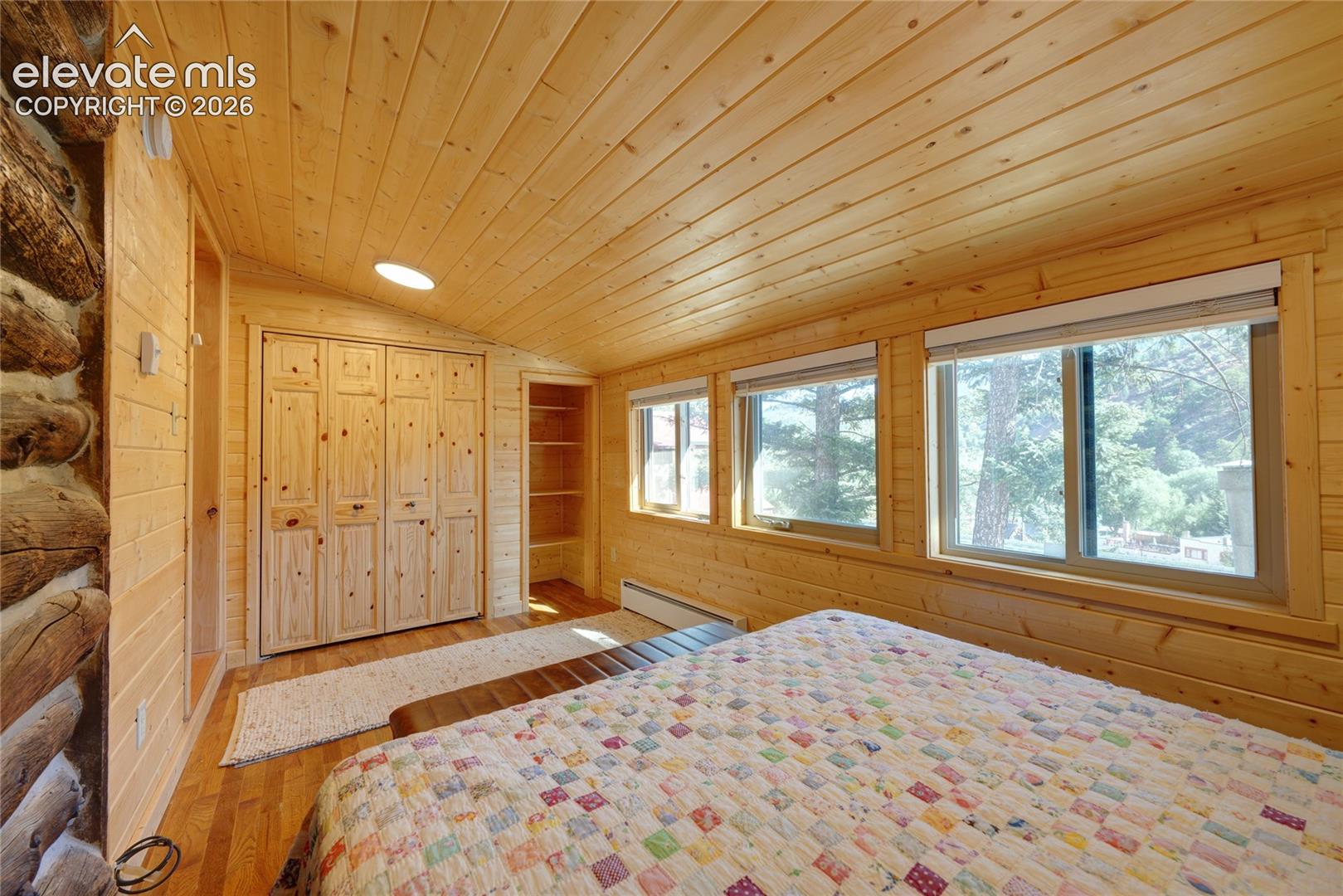 6865 Howard Street, photo 12