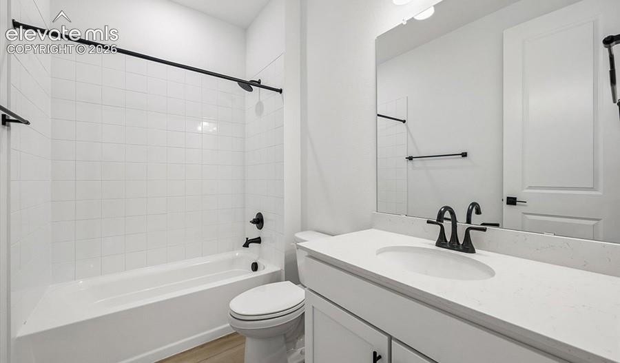 Listing photo 4 for 16729 Starfall Drive