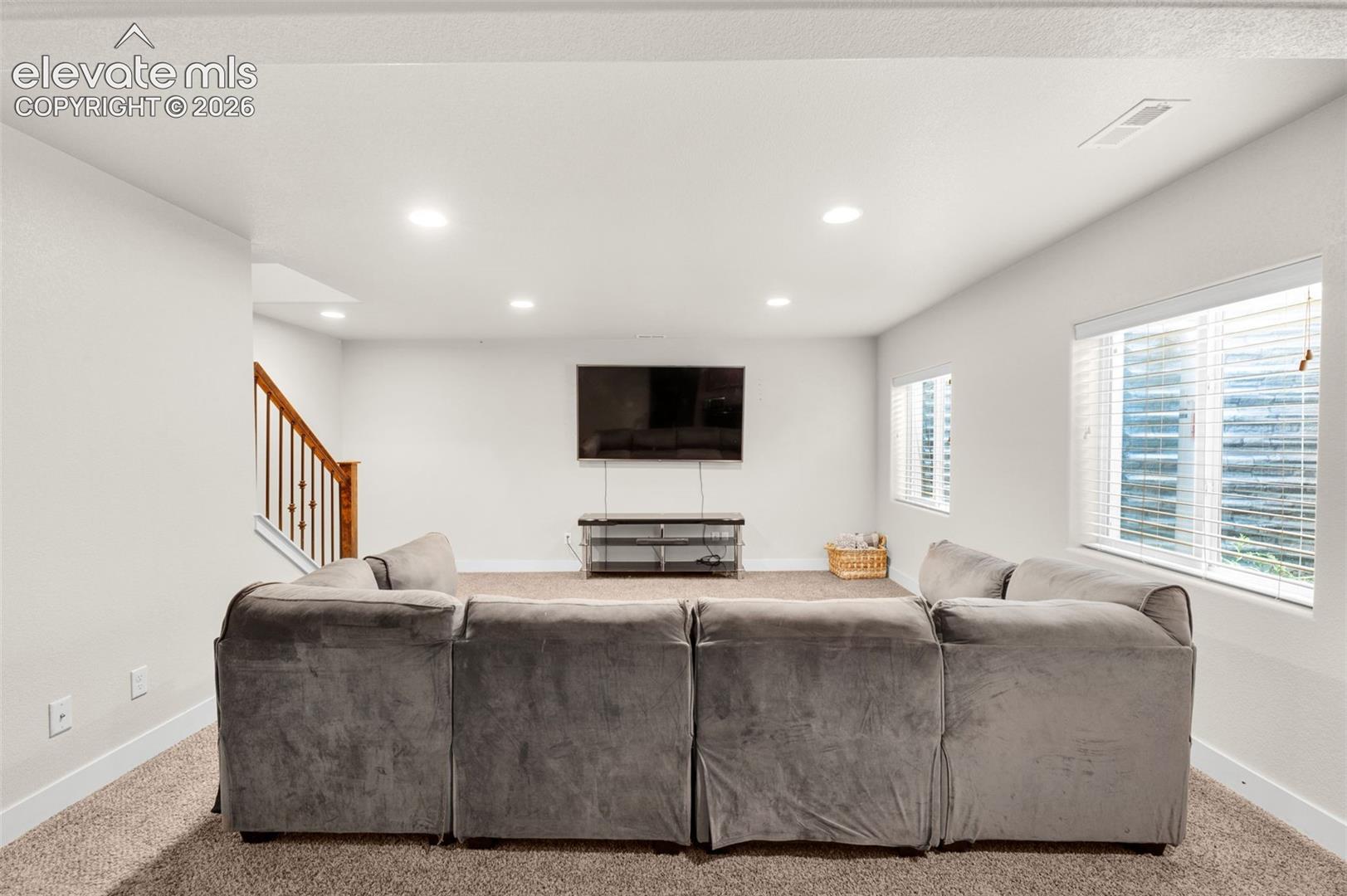 Listing photo 32 for 7437 Bigtooth Maple Drive