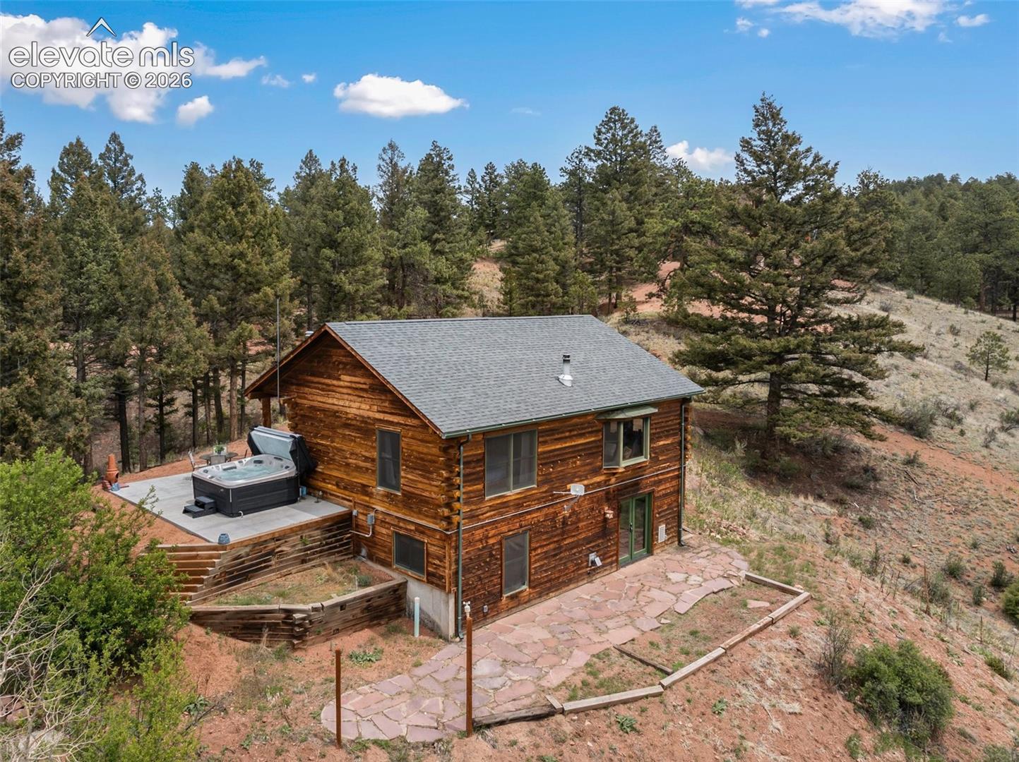 Listing photo 44 for 918 Douglas Fir Drive