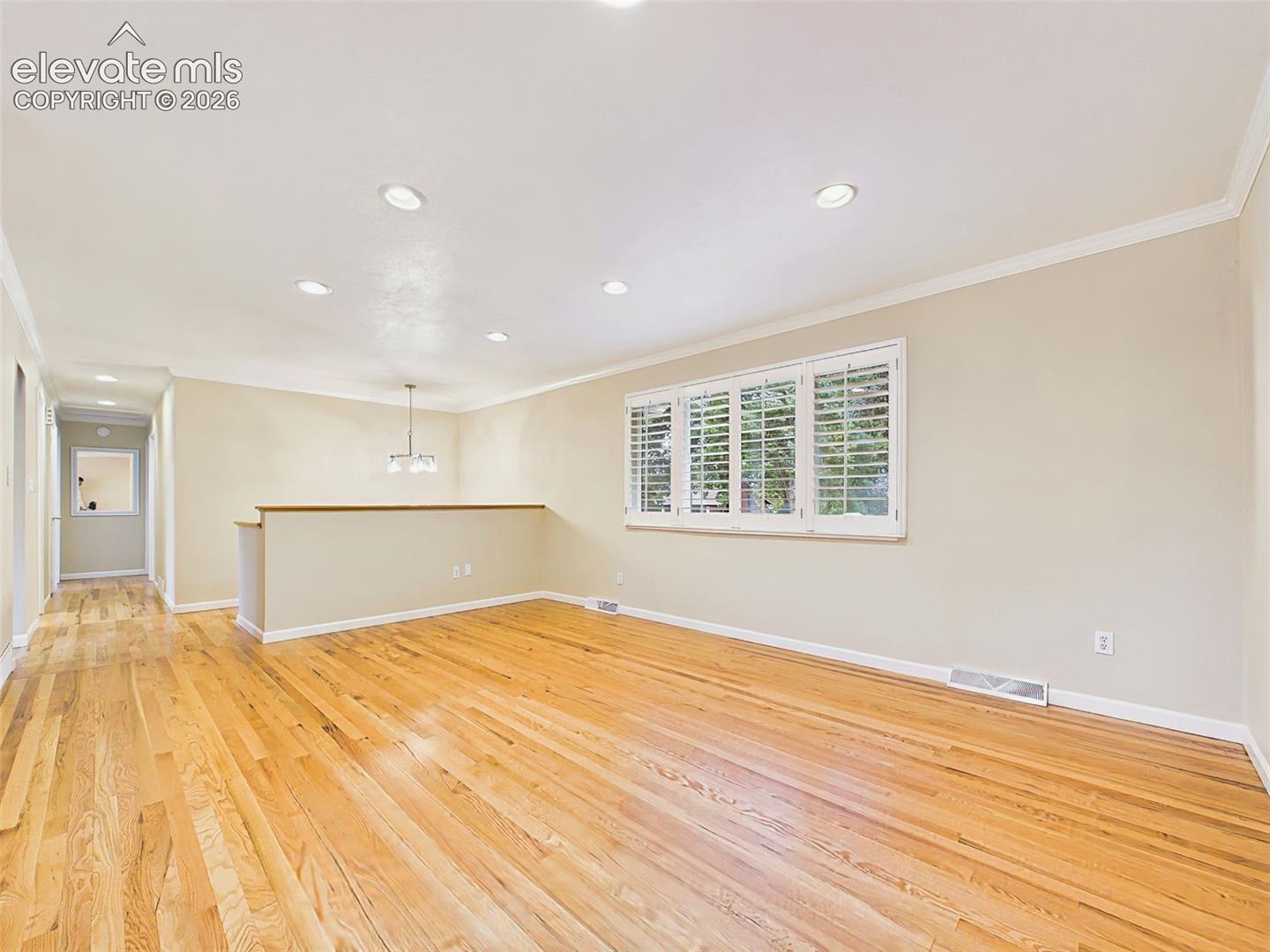 Listing photo 7 for 1509 Lyle Drive
