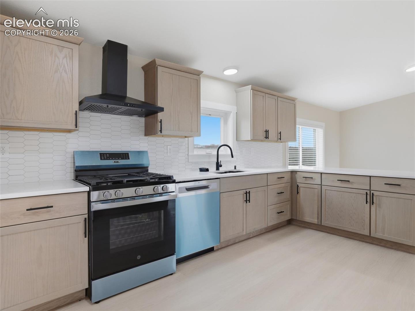 Listing photo 10 for 3750 S Enoch Road