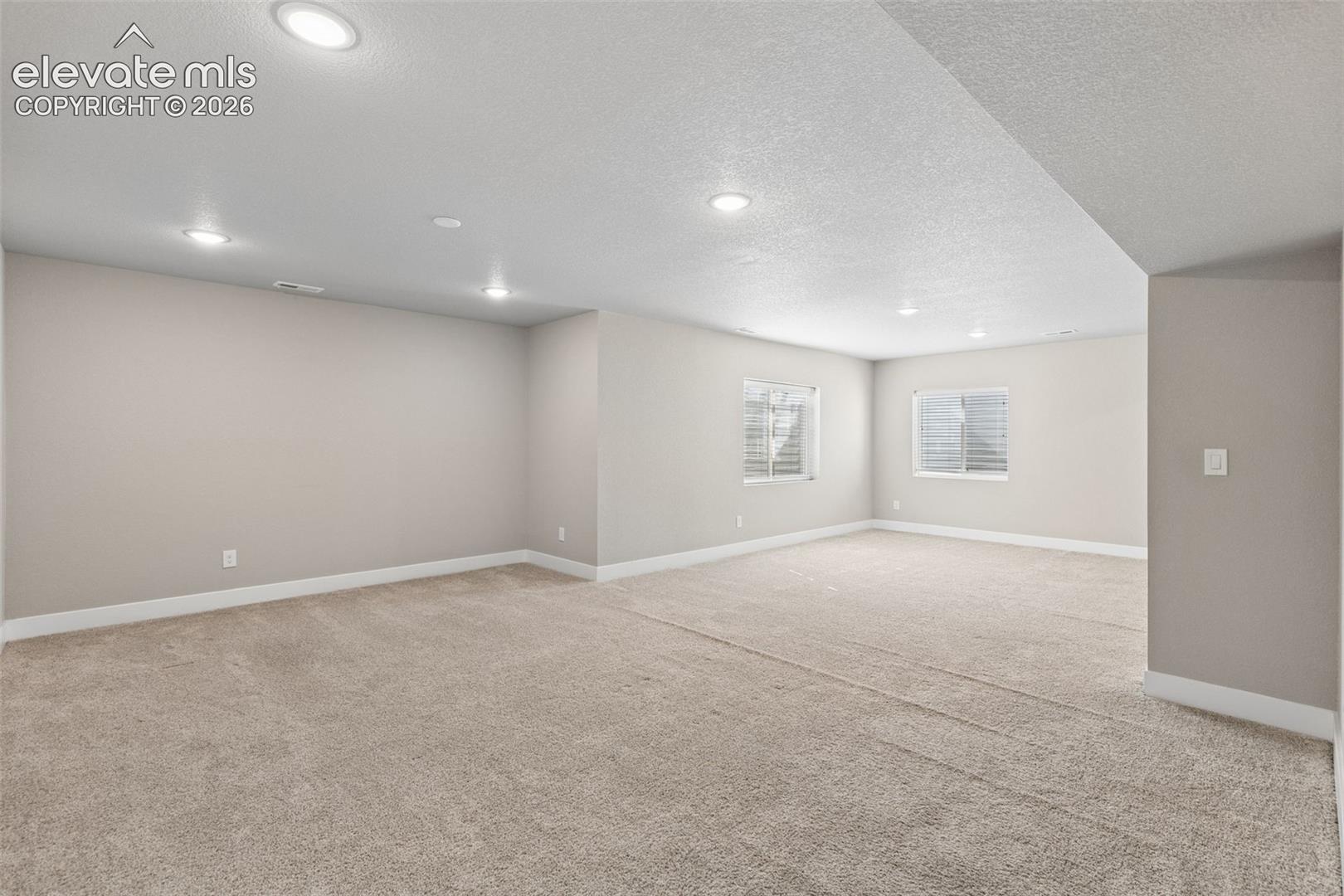 Listing photo 21 for 13107 Parkland Drive