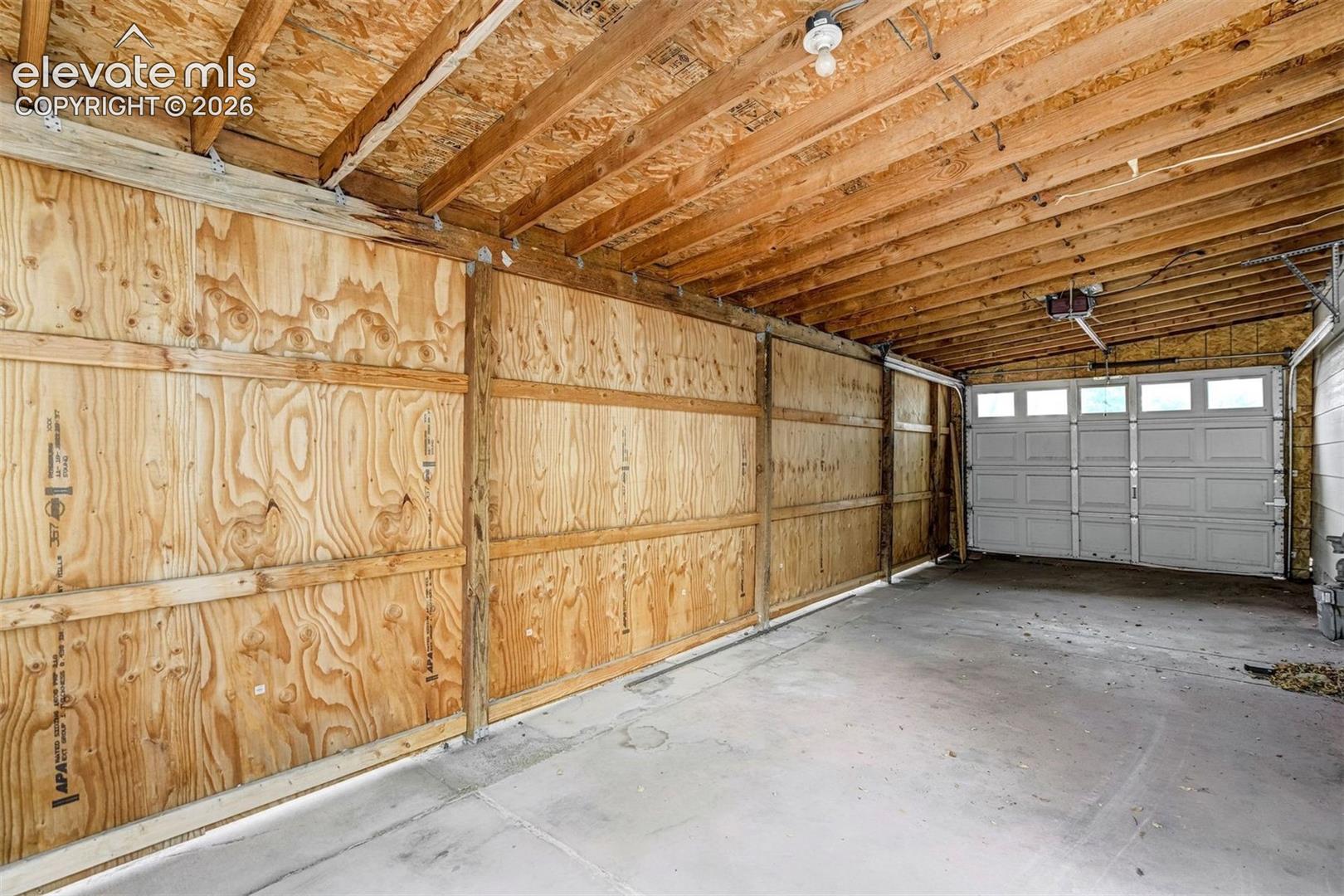Listing photo 35 for 3415 Bridgewood Lane