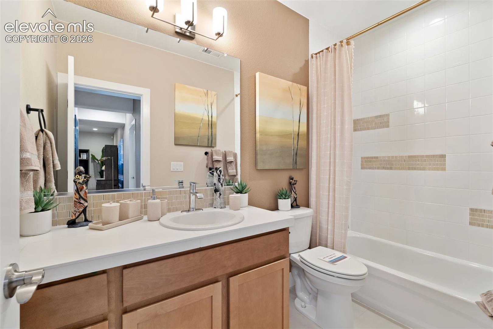 Listing photo 45 for 13010 Monument Vista Drive