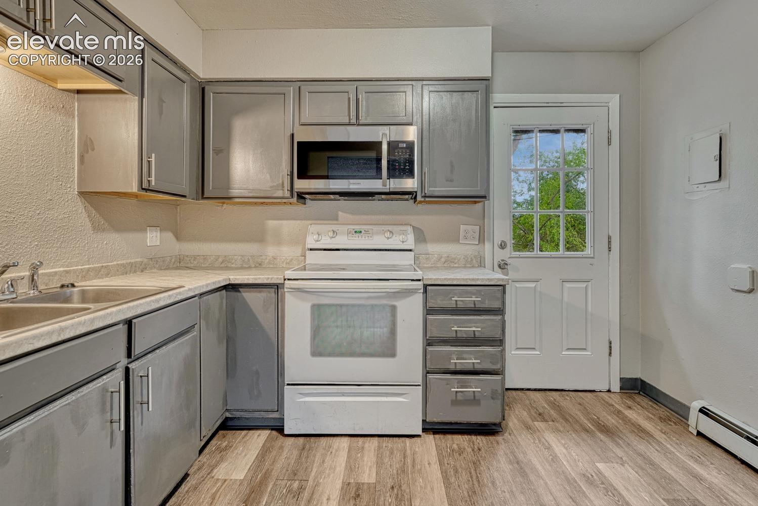 Listing photo 11 for 330 Vehr Drive