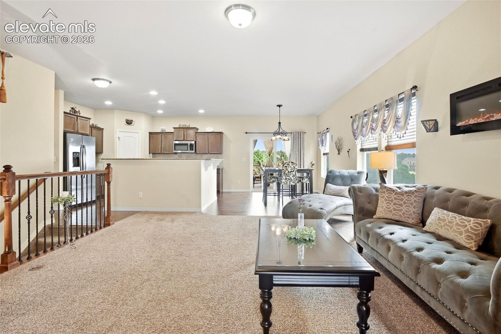 Listing photo 8 for 19524 Lindenmere Drive