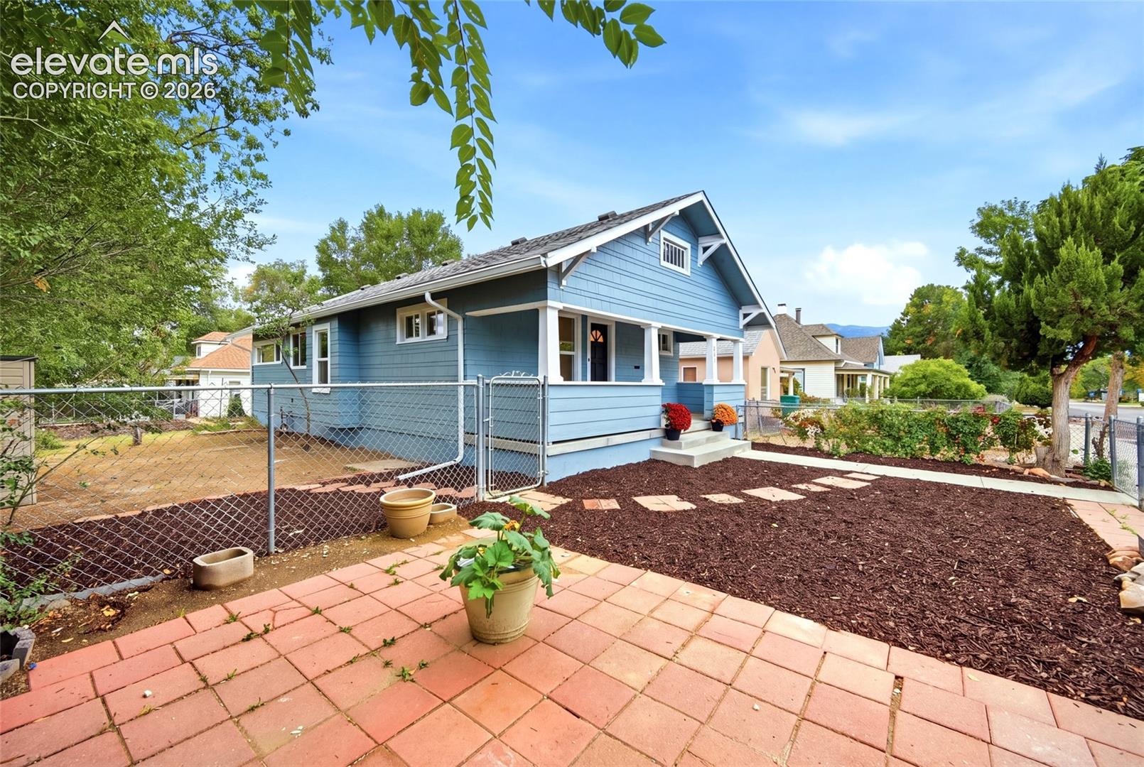 Listing photo 31 for 947 E Costilla Street