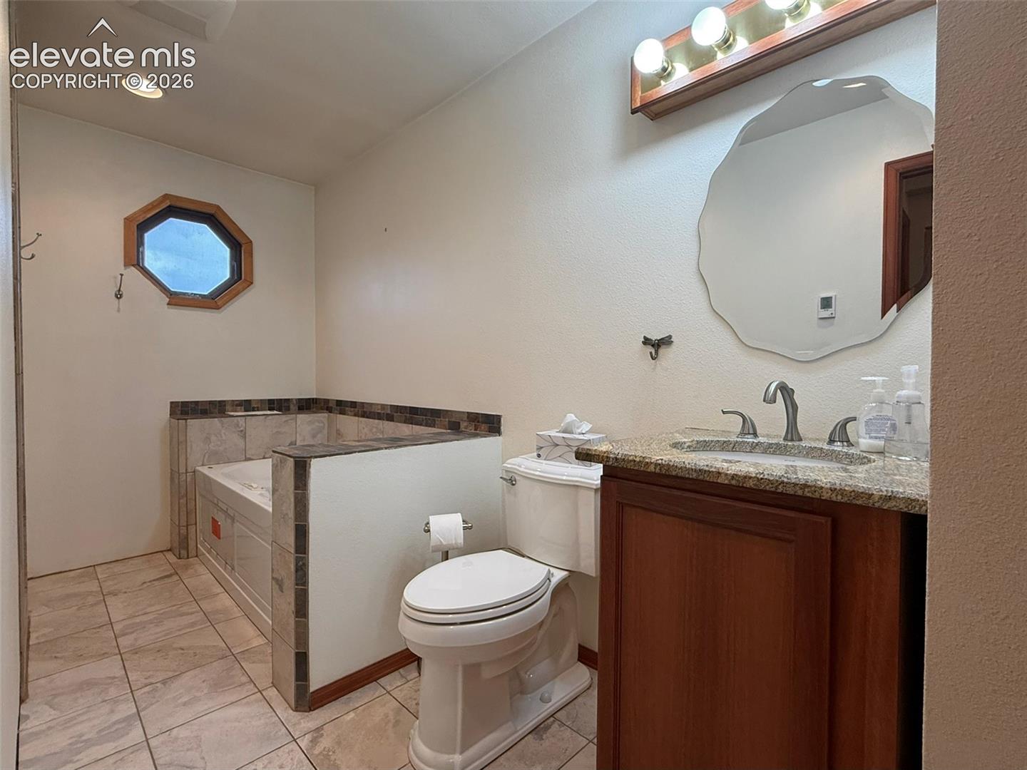 Listing photo 9 for 2023 Summerfield Drive