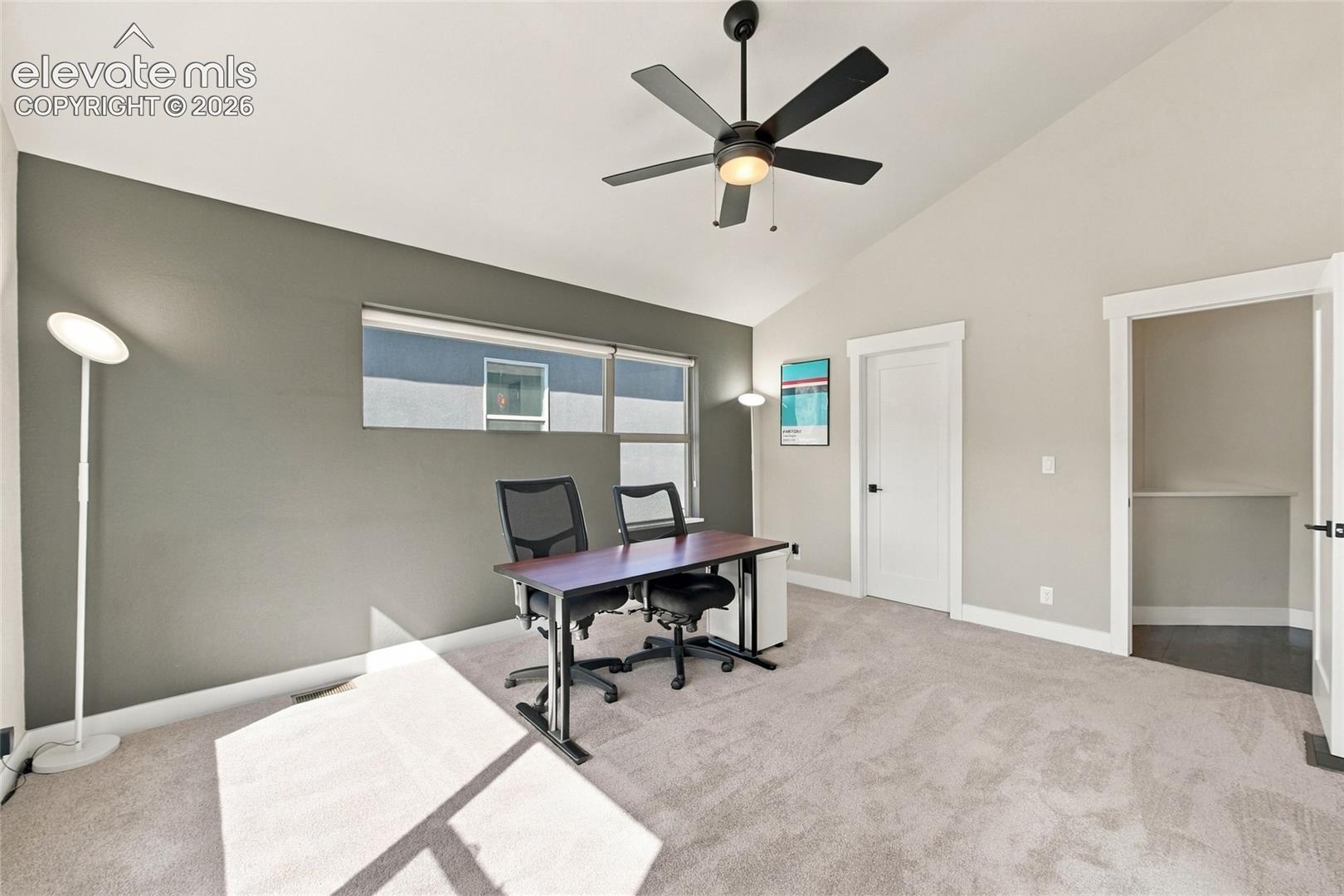 Listing photo 17 for 1319 W Colorado Avenue